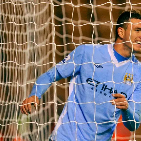 Football: Man City fire five past Wolves