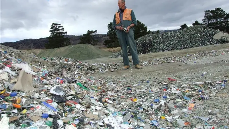 Glass mountain encourages rethink
