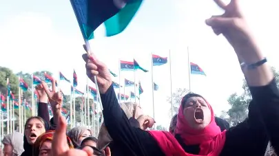 Clashes resume in former Gaddafi stronghold