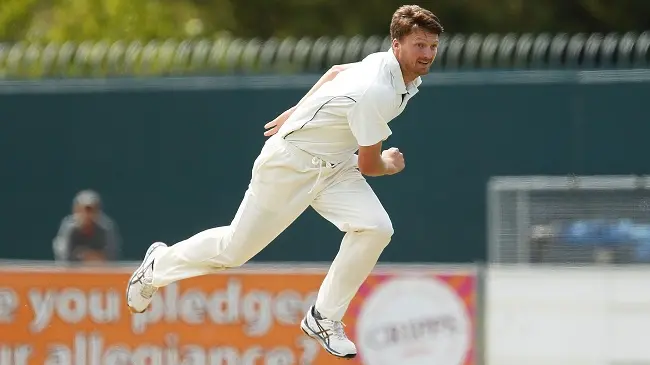 Cricket: Novice Aussie swing duo picked for NZ tour