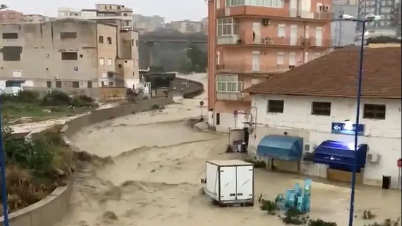 Italian storms wipe out two families, death toll rises