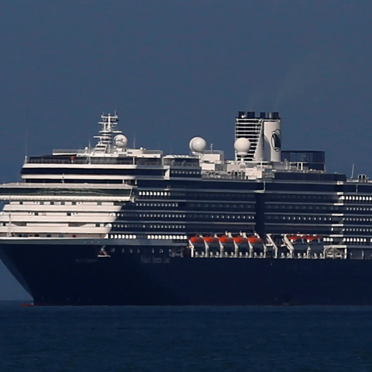 Coronavirus: Scramble to track Cambodia cruise tourists