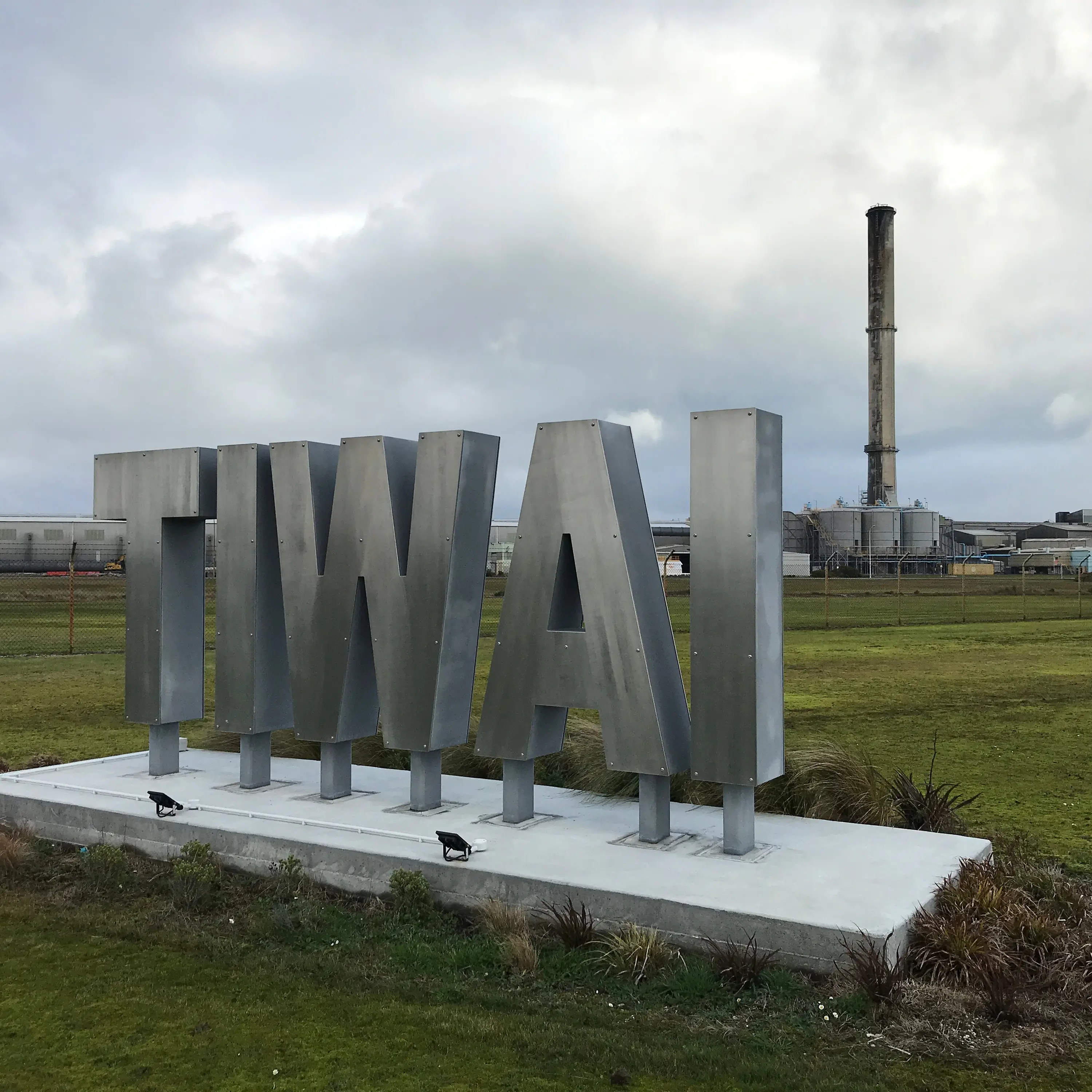 Many challenges in smelter site remediation: group