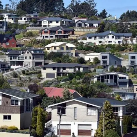 Dunedin bucks falling house value trend