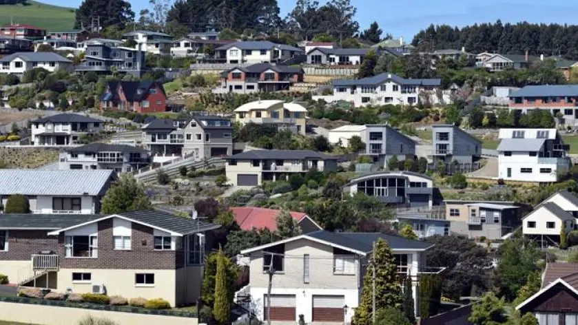 Dunedin bucks falling house value trend
