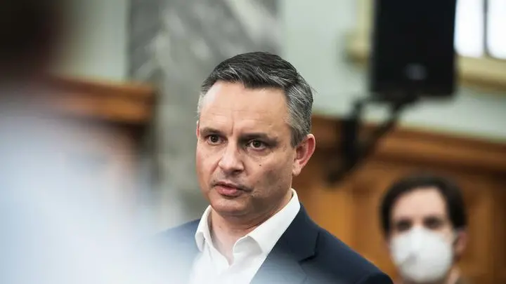 National, Greens back carbon dividend