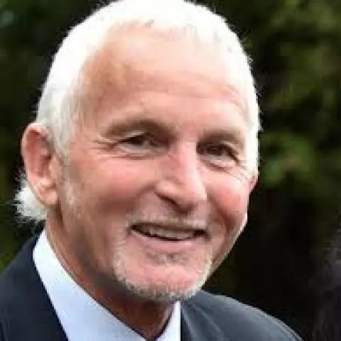 Councillors debate public-excluded meetings