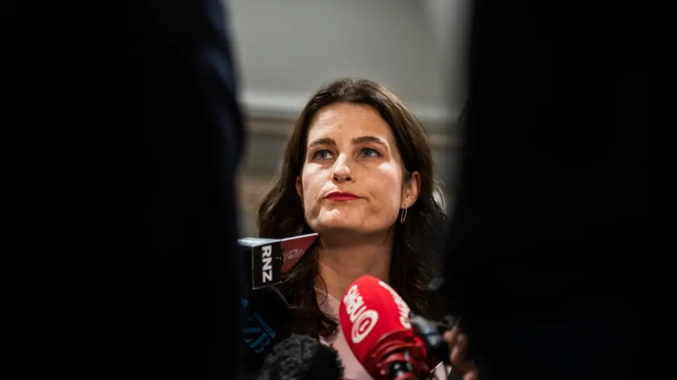 Opposition parties rubbish Robertson's savings