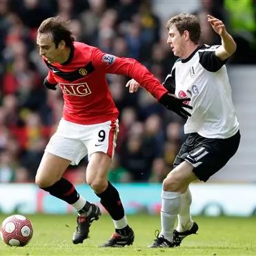 Football: Rampant Rooney puts Man Utd back on top