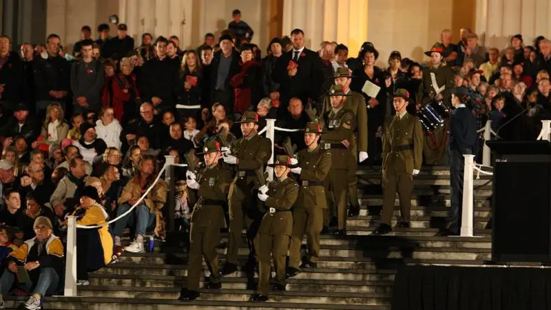 Record turnouts at Anzac dawn services