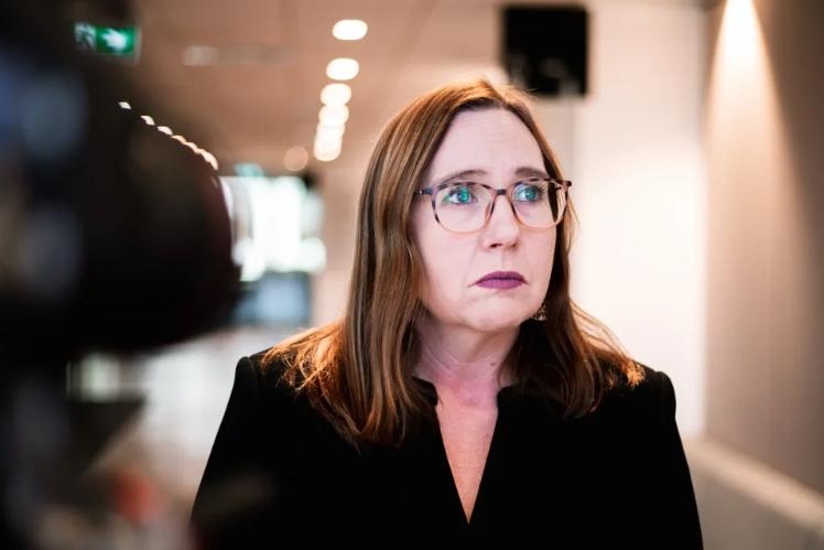 Privacy breach exposes risk of cutting IT experts: union
