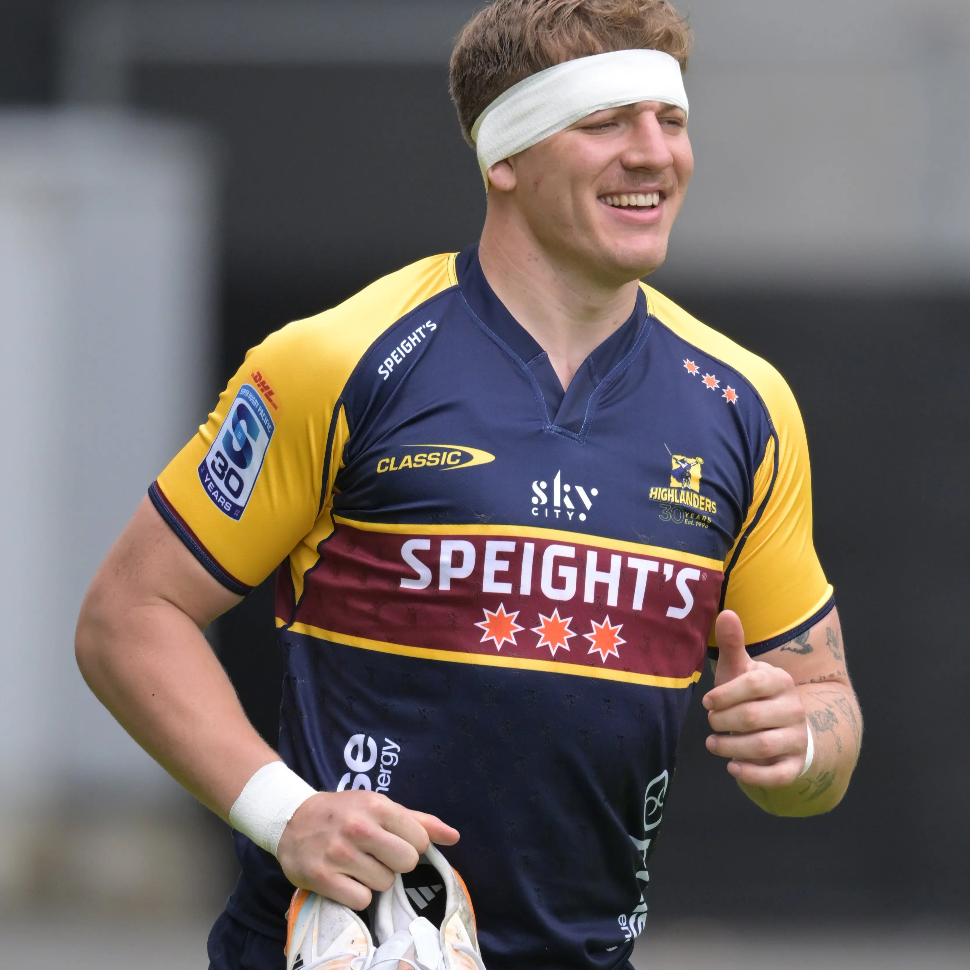 Super Rugby: Holland looking forward to 'fast footy'