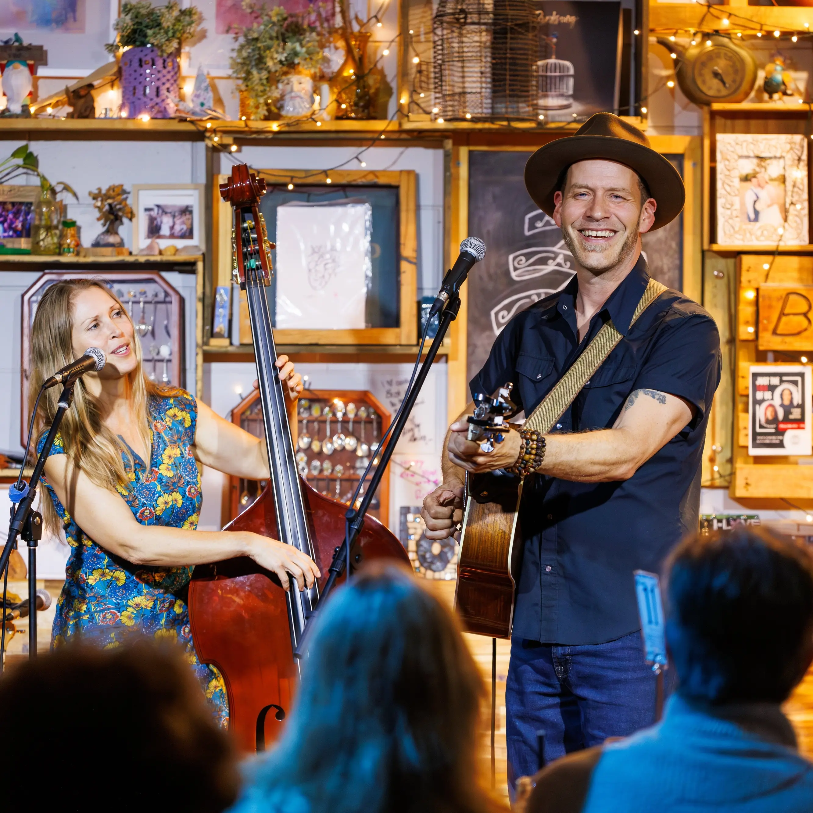 Duo bring their folk to city
