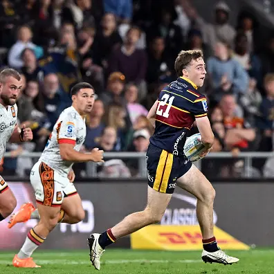 Lennox to start at halfback against Reds