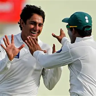 Cricket: Pakistan spinners stifle Windies on day one