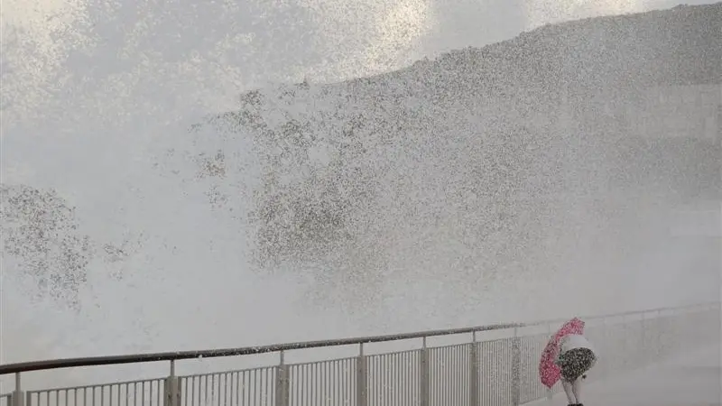 Tides, weather create coastal hazards