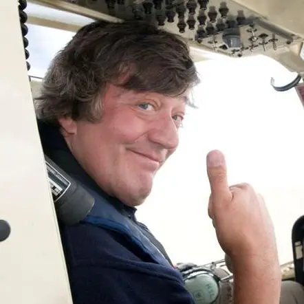 Stephen Fry joins 'Hobbit' cast