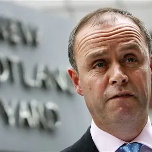 London police feel the heat in hacking scandal