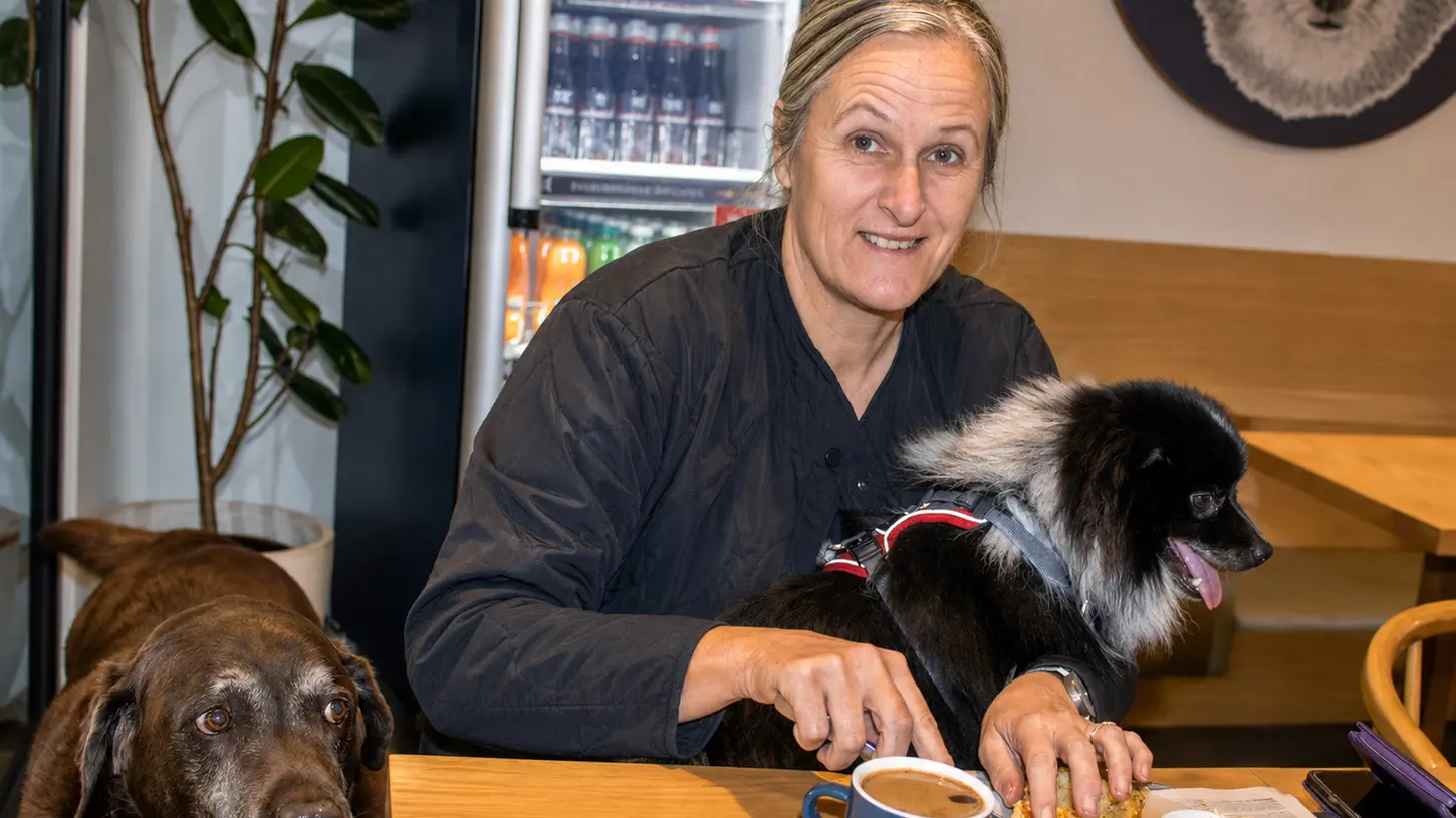 Taking your best mate on the coffee, shopping run