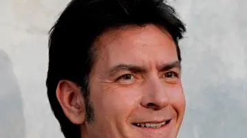 Sheen settles lawsuit over 'Men' firing