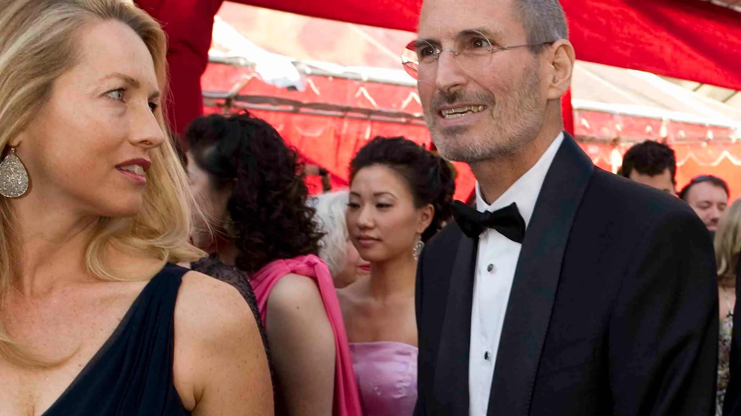 Steve Jobs biography for earlier release