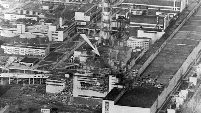 1985: Advice on nuclear fire sought