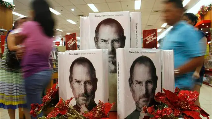 Steve Jobs and Apple skewered on New York stage