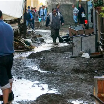 Deaths as flash floods hit Italy