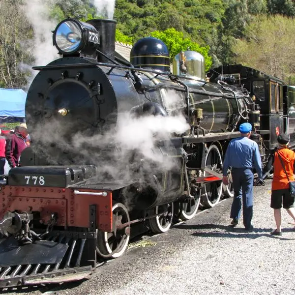 Flyer back on tracks