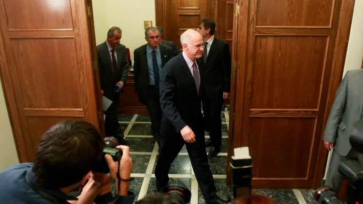 Greece seals deal on new coalition