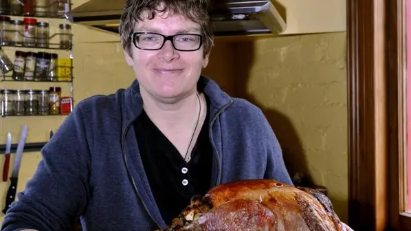 Video: How to roast turkey for Thanksgiving
