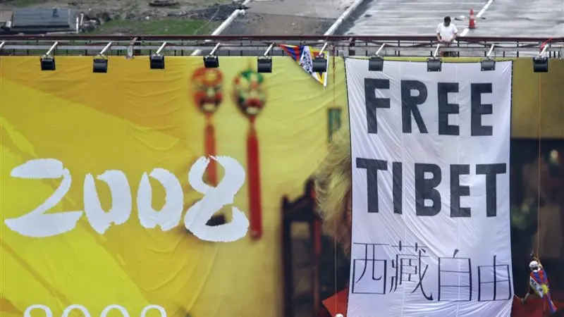Two more protesters arrested in Beijing