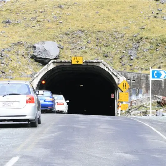 Chinese visitors killed in accident near tunnel