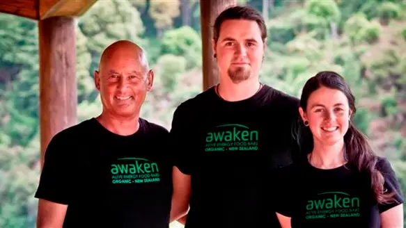 Trio expand into organic energy bars markets