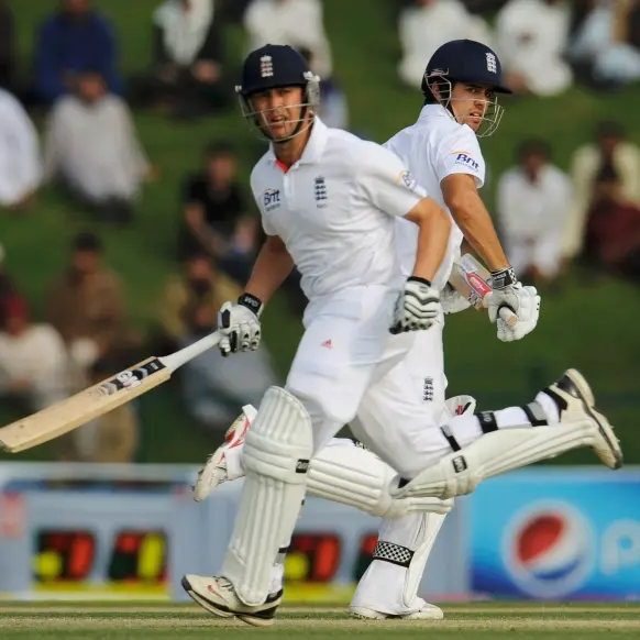 Cricket: Late wickets slow England push
