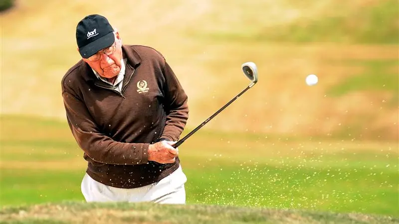 Still swinging at 93