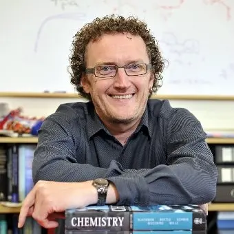 Elements of humour sweeten the chemistry