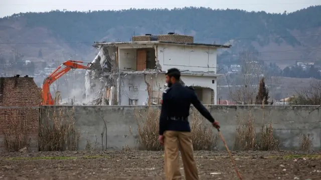 Pakistan completes demolition of bin Laden compound