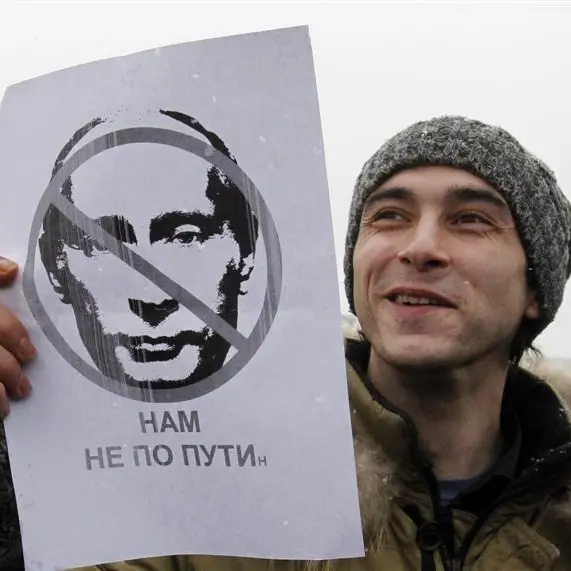 Putin's grasp on power becoming more fragile