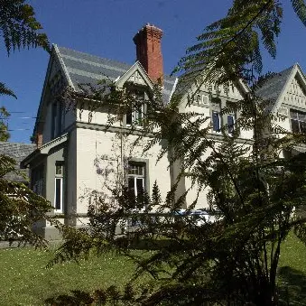 Ferntree Lodge back on market after deal falls through