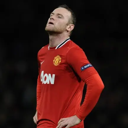 Football: Rooney apologises for breaking fan's wrist