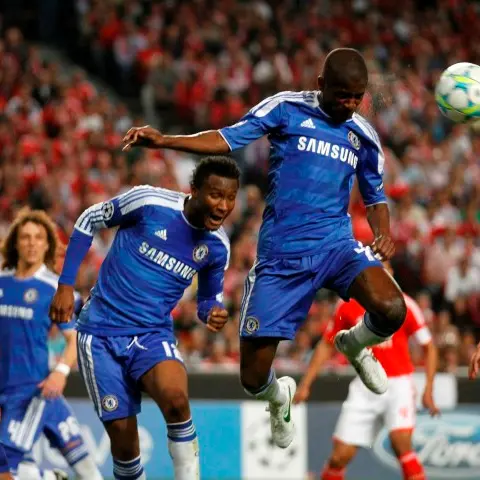 Football: Kalou gives Chelsea Champs League victory