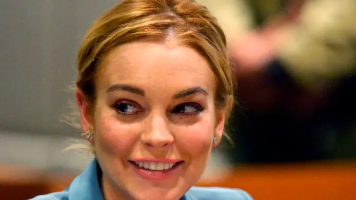 Lohan comeback forges ahead with Liz Taylor role
