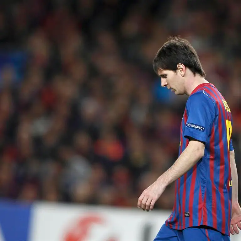 Football: 10-man Chelsea dump out holders Barcelona