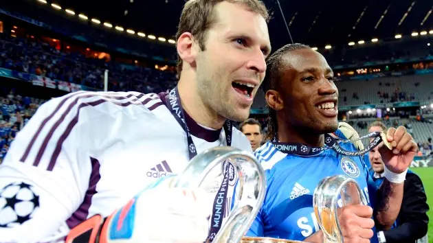 Football: Cech extends Chelsea contract until 2016