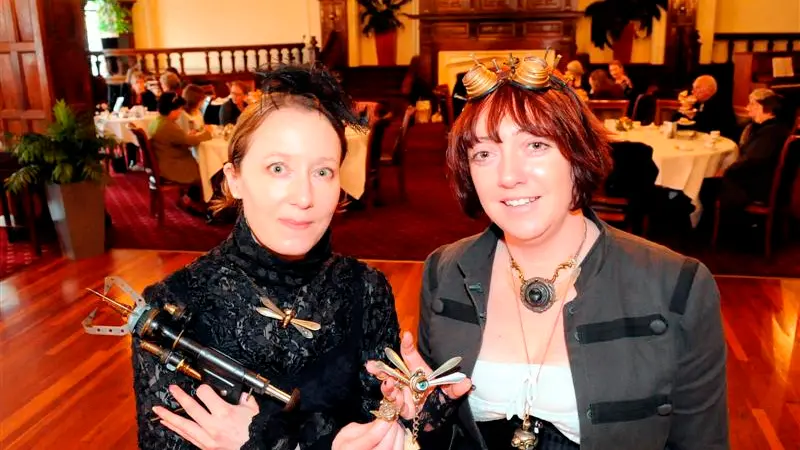 Gasworks Gadgeteers take Steampunk to Savoy