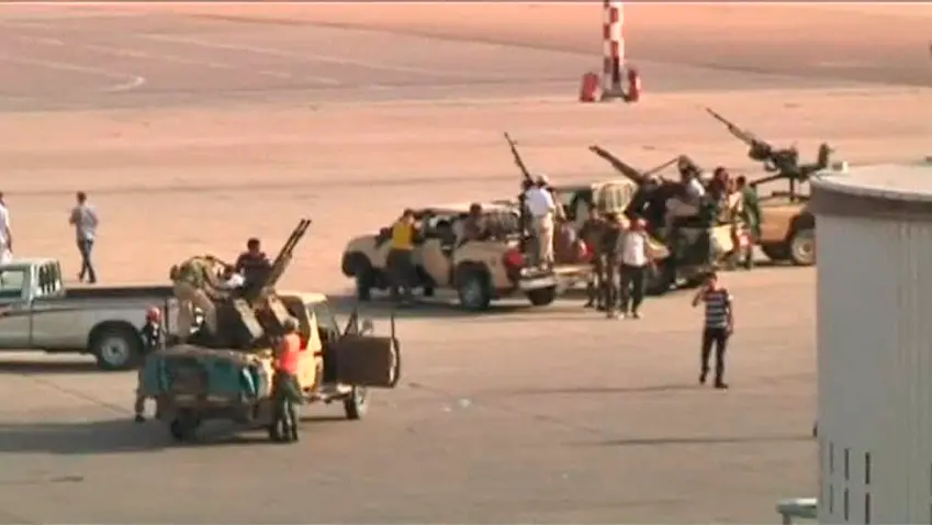 Chaos as militias clash at Tripoli airport