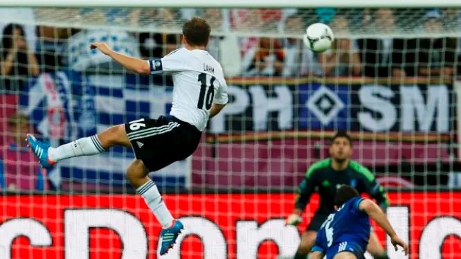 Football: Germany outclass Greece in Euro quarterfinal