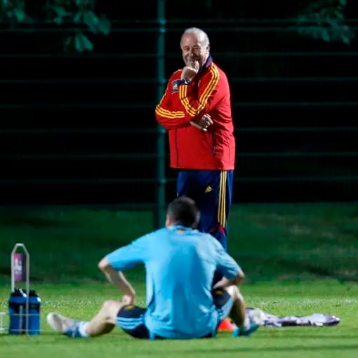 Football: Spain won't change style despite critics