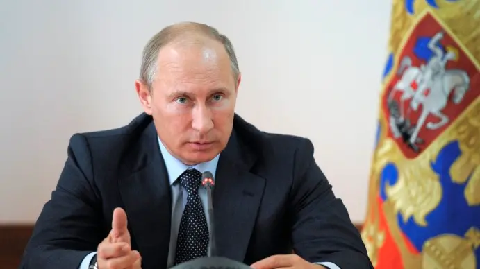 Putin tells flood victims help on way